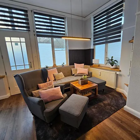 Waldhaus Gertrud - 120 M Zum