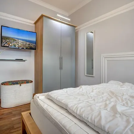 Waldhaus Gertrud - 120 M Zum