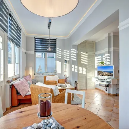 Waldhaus Gertrud - 120 M Zum